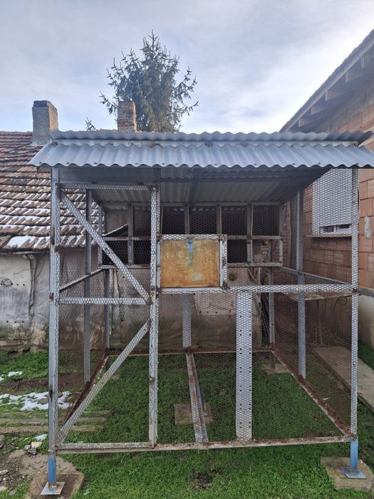 Клетка за птици.