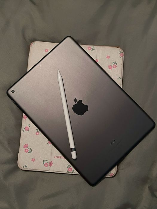 iPad 2021 года 10.2 + apple pencil 1