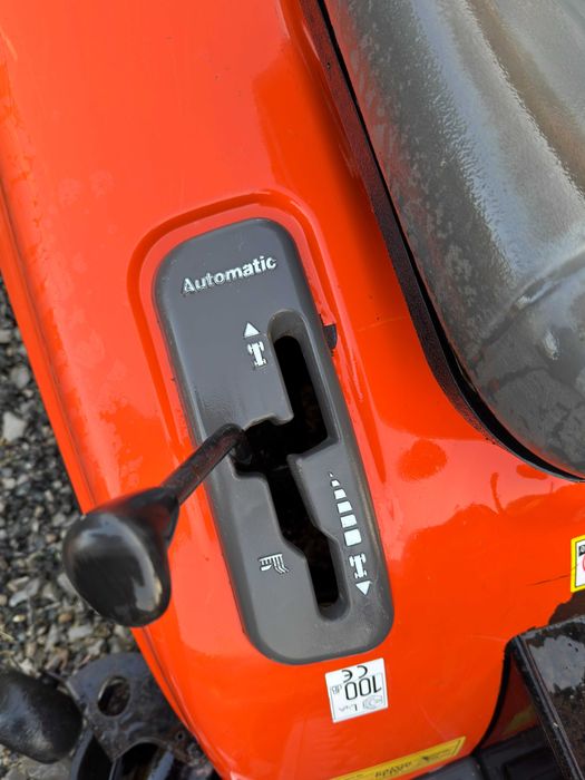 Самоходна косачка Husqvarna CTH180XP – 18 к.с. Kawasaki, хидростат, 107 см на косене