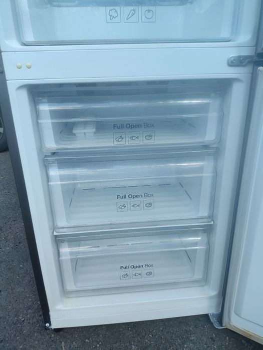 Продам холодильник Samsung NoFrost