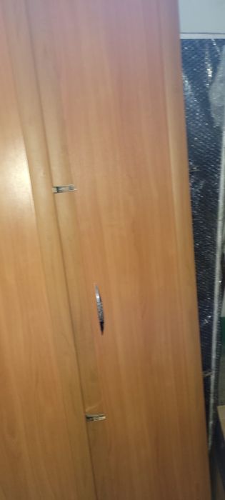 Продам шифоньер б/у