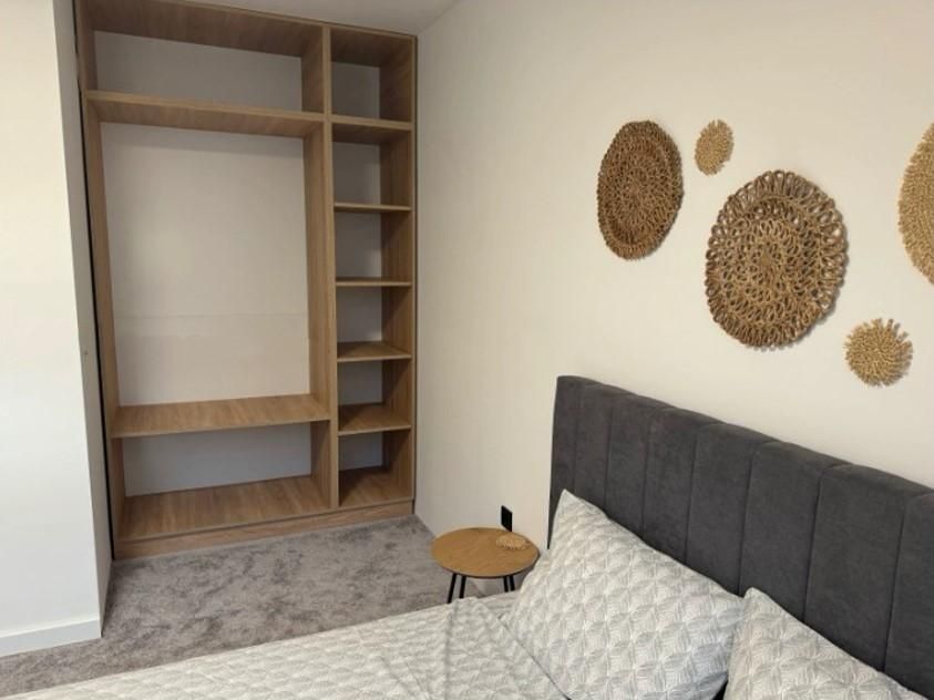 Дава се под наем Двустаен апартамент в София, Витоша - 65 кв.м за 693.09 € - Снимка #1