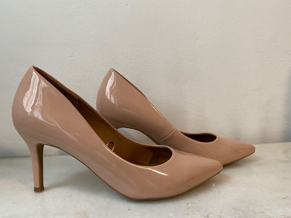 Pantofi cu toc mărime 39