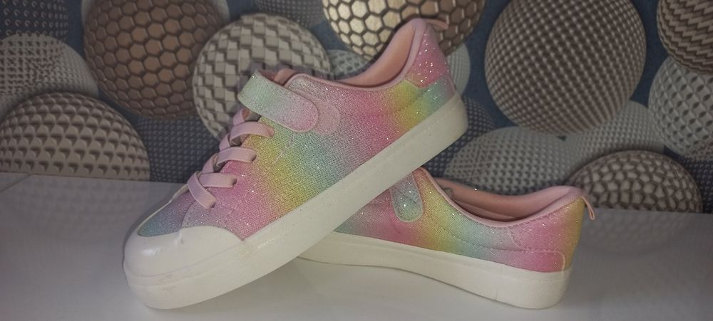 Продавам Детски маратонки Найк,  Скечеръс, hm