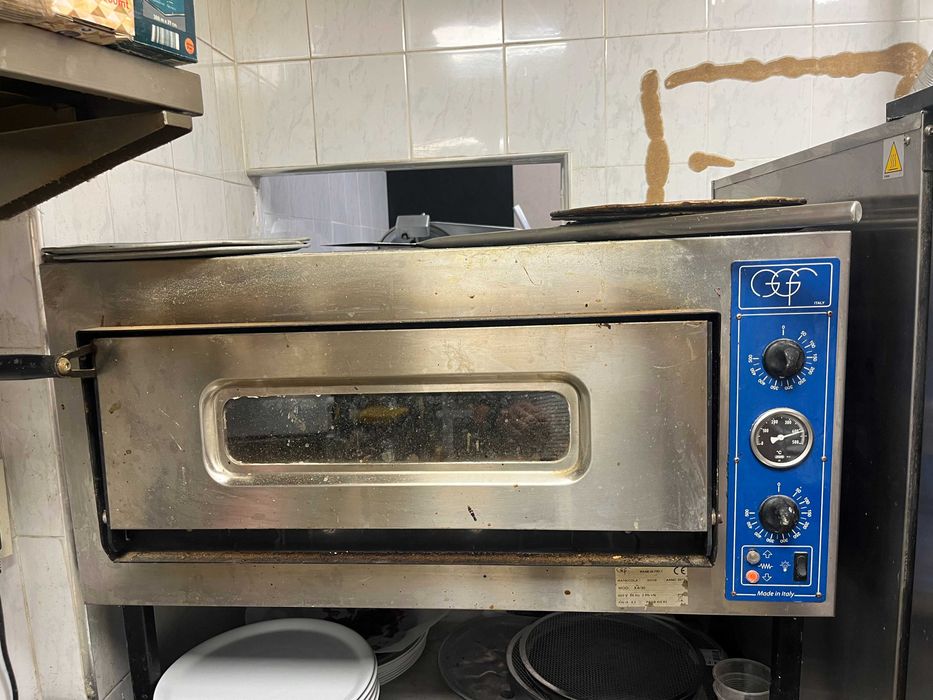 Фурна за пици GGF  4 тави