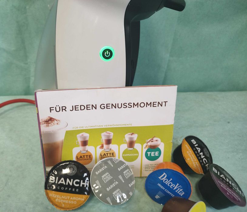 Кафемашина гаранция 1 година Delonghi NESCAFÉ® Dolce Gusto Piccolo.W/B