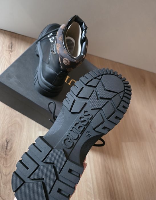 Guess дамски боти нови