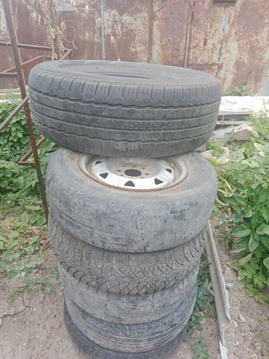 Продам шины летние и диски
