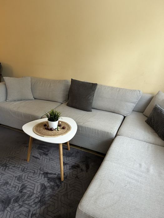 Мек и удобен диван в отлично състояние,подходящ за всеки дом