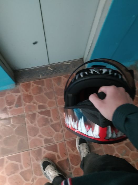 Продам шлем gike