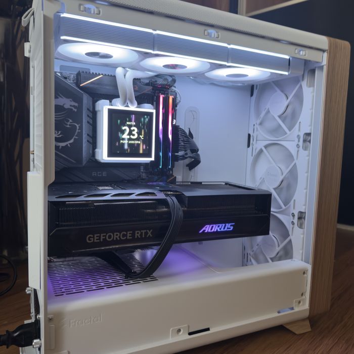 Мощен компютър/ Ultra 9 285K/Водно/64GB/RTX 5080/4TB SSD