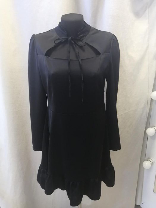 Продам новые плптья