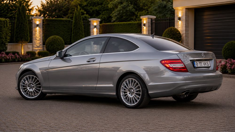 MERCEDES-BENZ C-Class 2012 — imagine 4