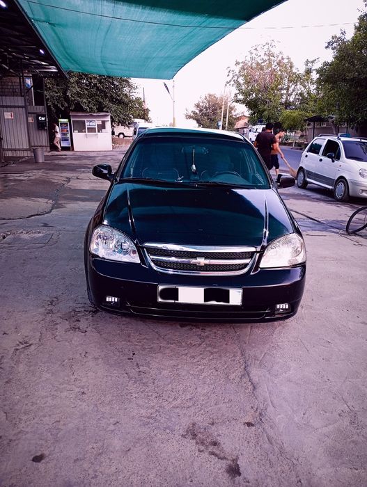 Lasetti 1.8 sotiladi!!!