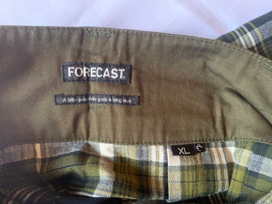 Дамска карирана пола