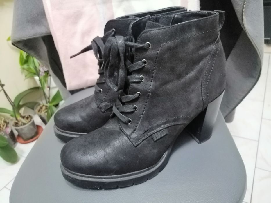 Черни дамски ботички