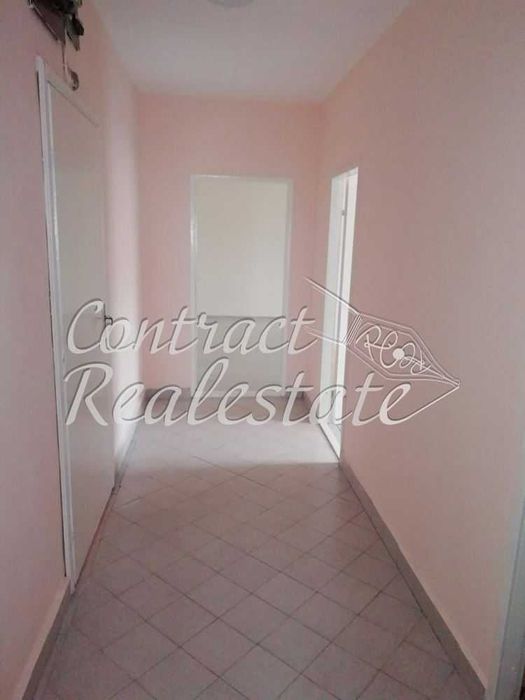 Продава се Четиристаен апартамент в Варна, Възраждане 1 - 117 кв.м за 1599 €/кв.м - Снимка #7