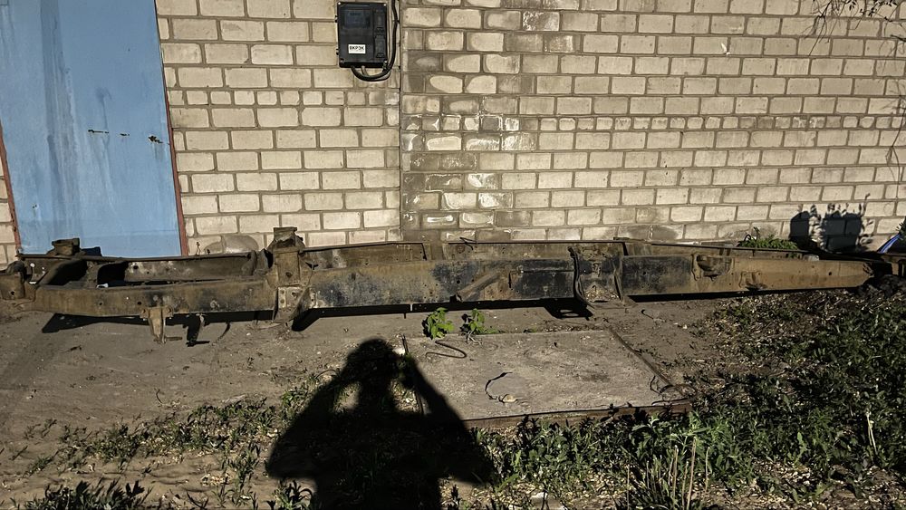 Продам раму газ 53
