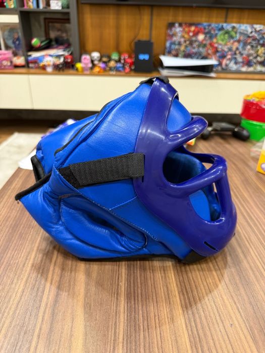 Защитный шлем для карате Everlast