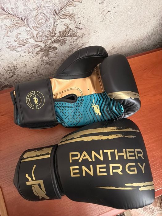 Продаются перчатки