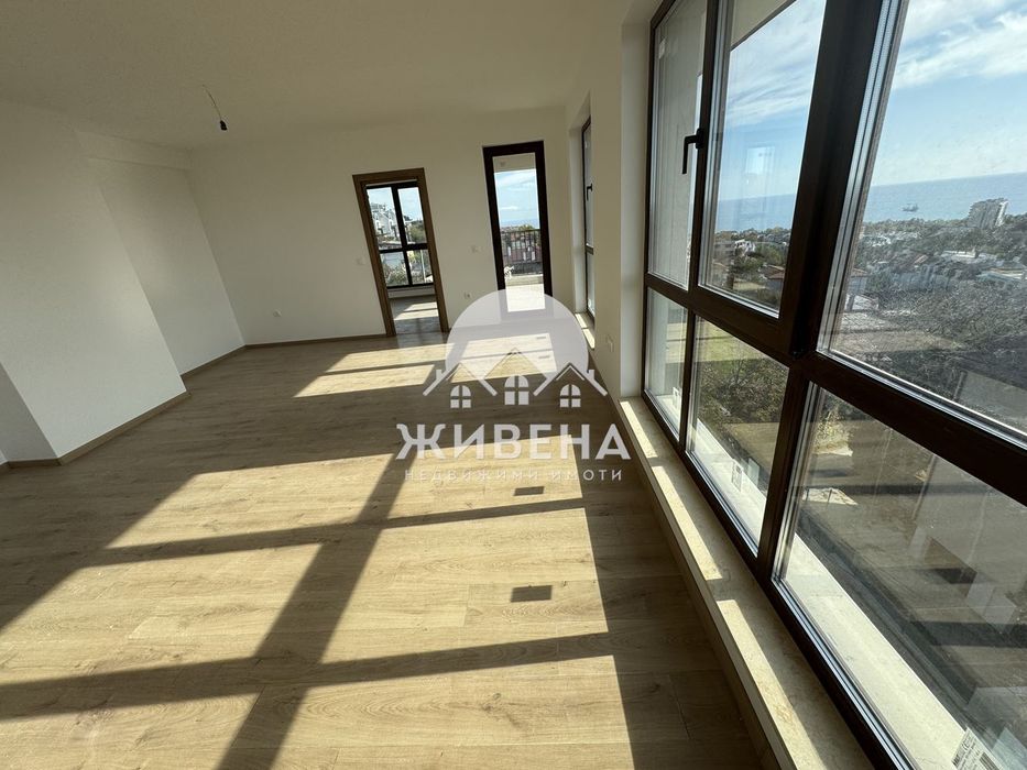 Продава се Тристаен апартамент в Варна, Бриз - 108 кв.м за 2778 €/кв.м - Снимка #11