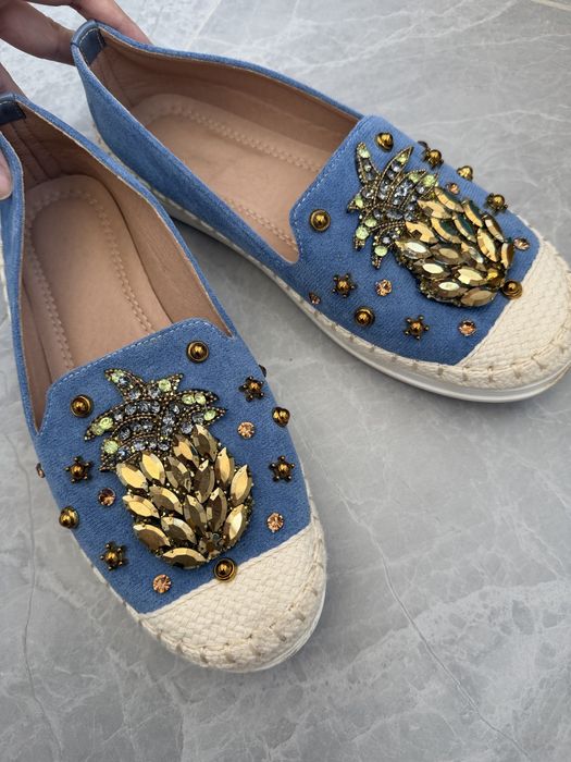 Отдам за 10000 мокасины