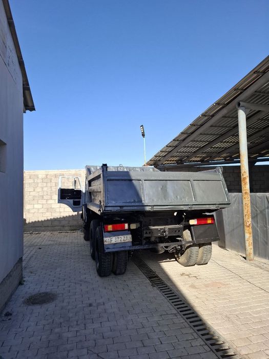 Kamaz sotiladi xolati yaxshi