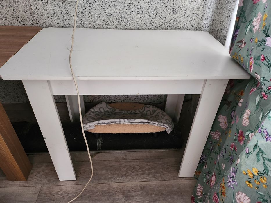 стол продам 100х60