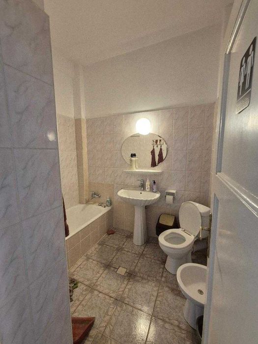 apartament de inchiriat