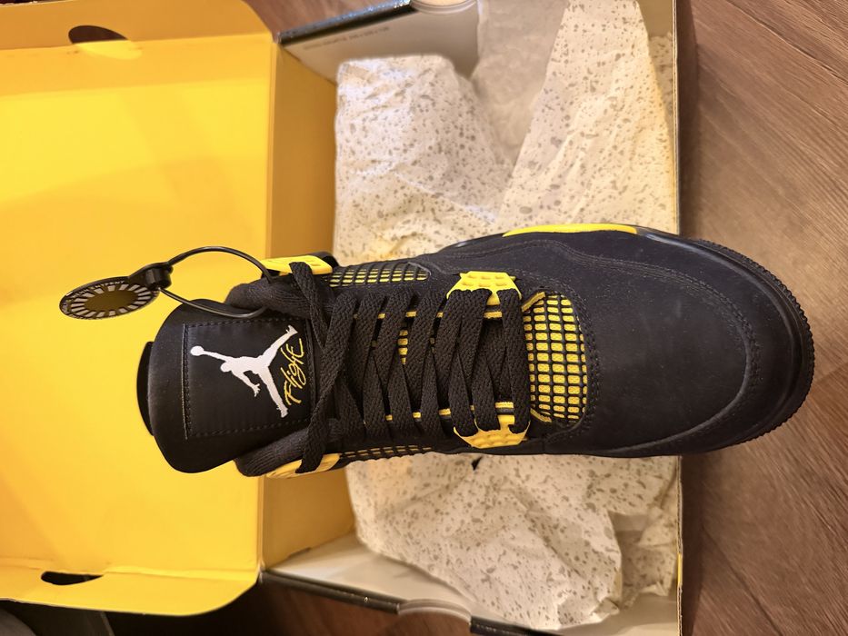 AIR Jordan 4retro -negru cu galben