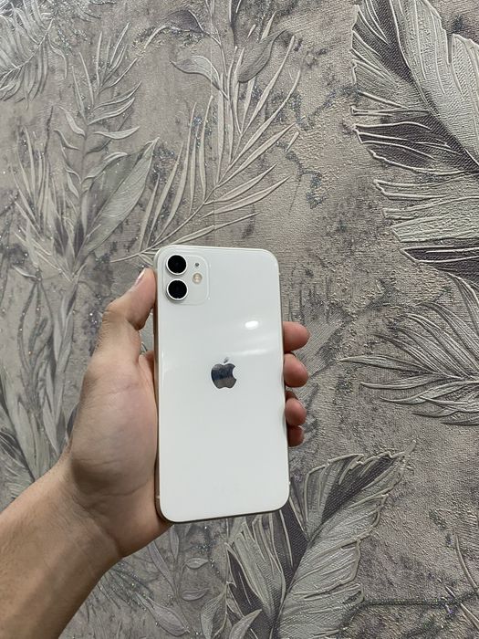 Продам iPhone 11 64gb в идеальном состоянии