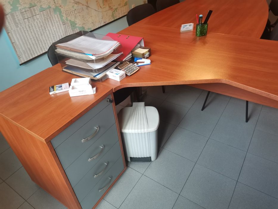 Офис мебели пълен комплект