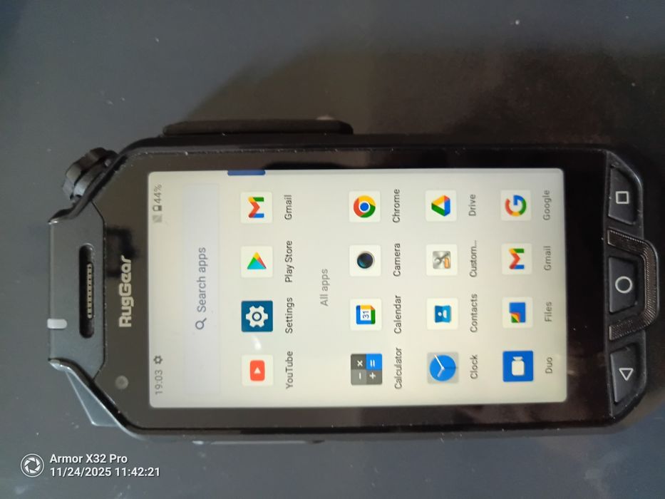 Telefon smart rezistent RugGear rg750