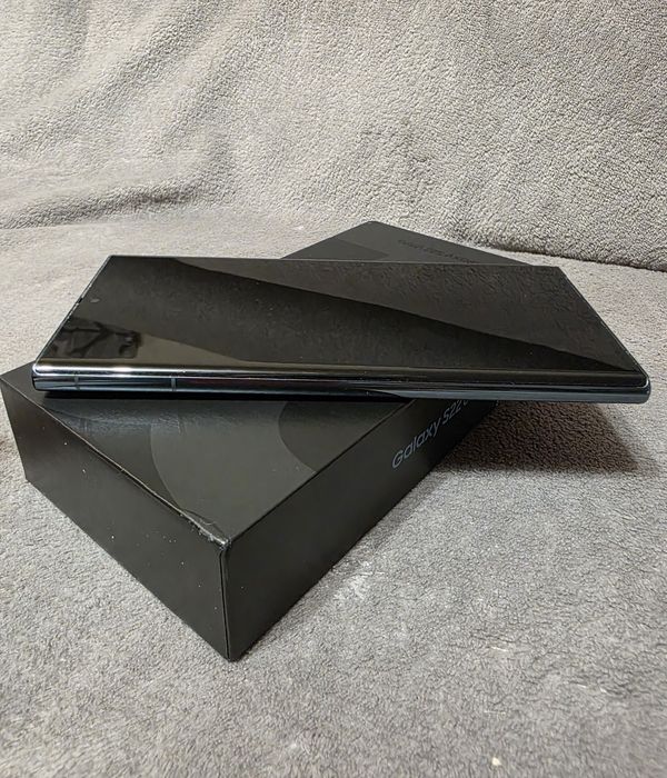 Telefon Samsung Galaxy S22 Ultra, Dual SIM, 12GB RAM, 256GB, 5G