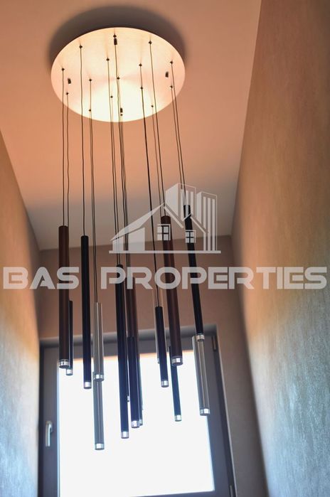 Къща в София, област-с.Гурмазово площ 240