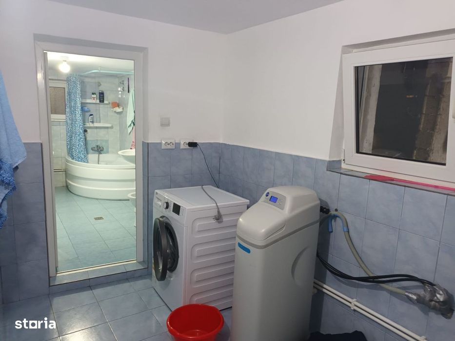 Casa cu 1ha teren la Baisa