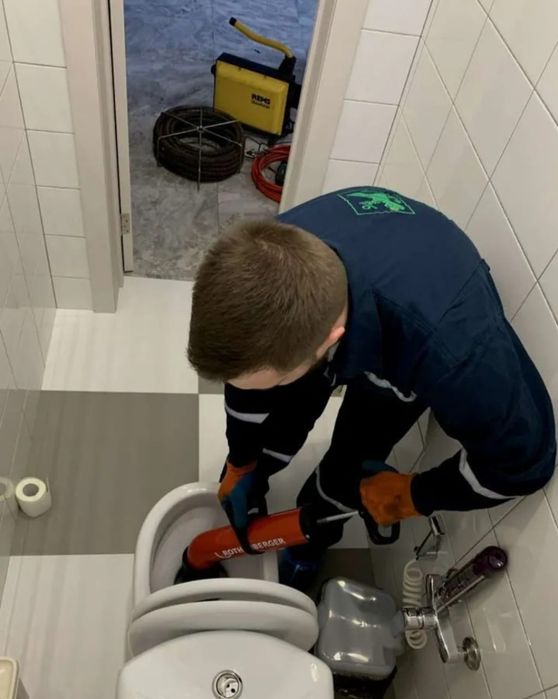 Прочистка канализации. Прочистка труб.