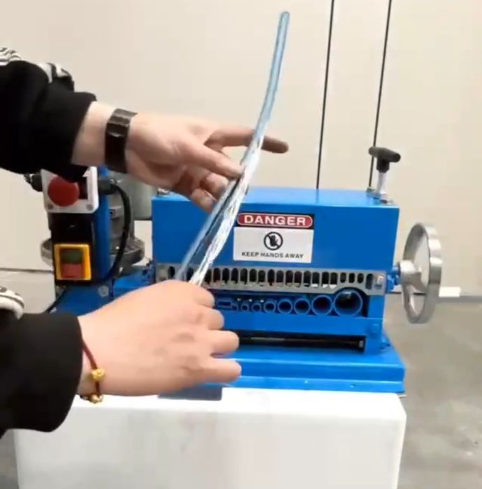 Kabellarning ustki qismini oson ochish uskunasi