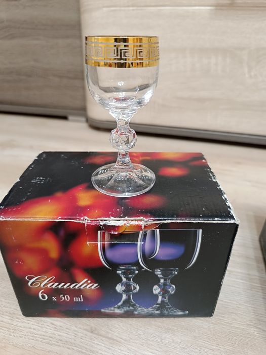 Рюмки стаканы одной серии