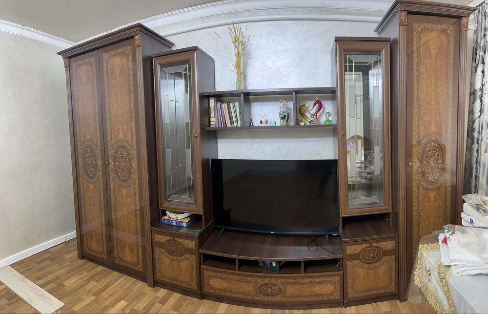 Продам стенку для гостиной