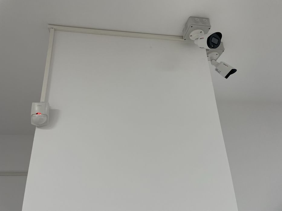 Montăm Camere Supraveghere,Sisteme Alarmă,Tablouri Curent,PortiBatante