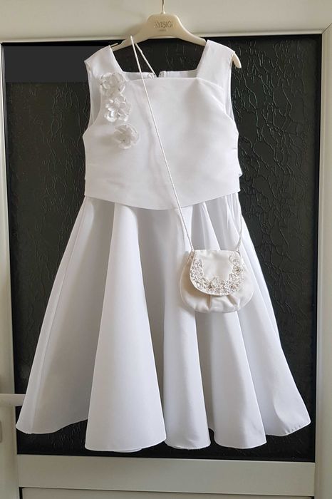 Детска бяла рокля  размер 6 години