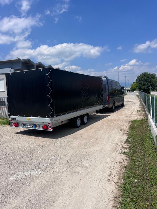 Remorca Humbaur 2 axe , cu prelata si obloane demontabile !