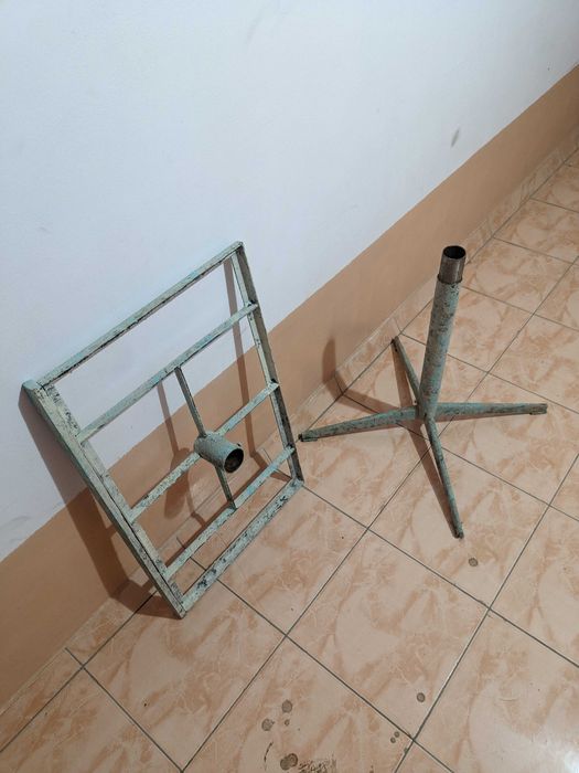 Подставка, стойка, металлическая, вращающиеся.