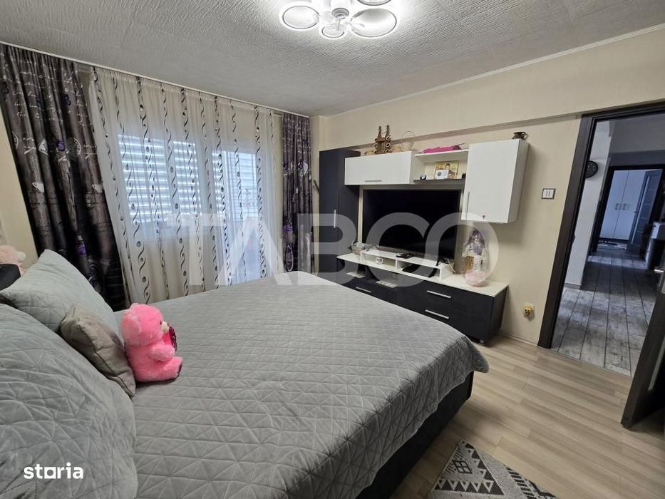 Apartament 3 camere mobilat 2 bai balcon pivnita Mihai Viteazul Sibiu