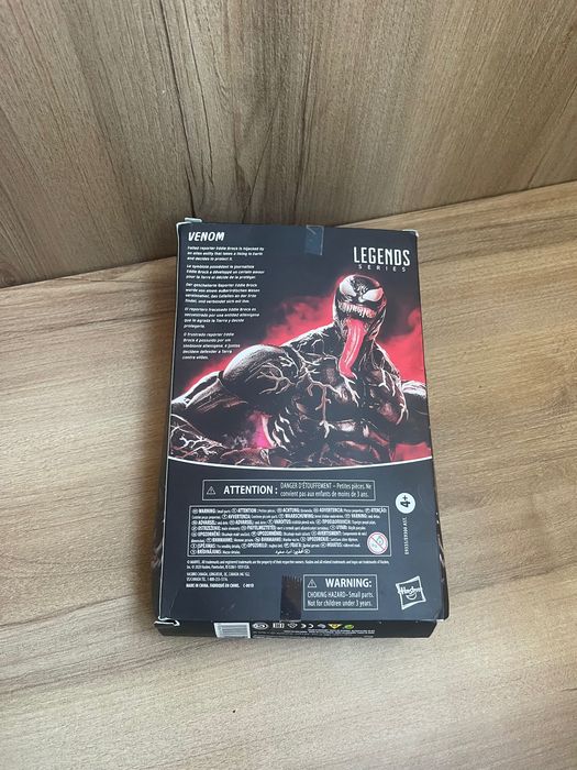 Figurina Marvel Legends Venom