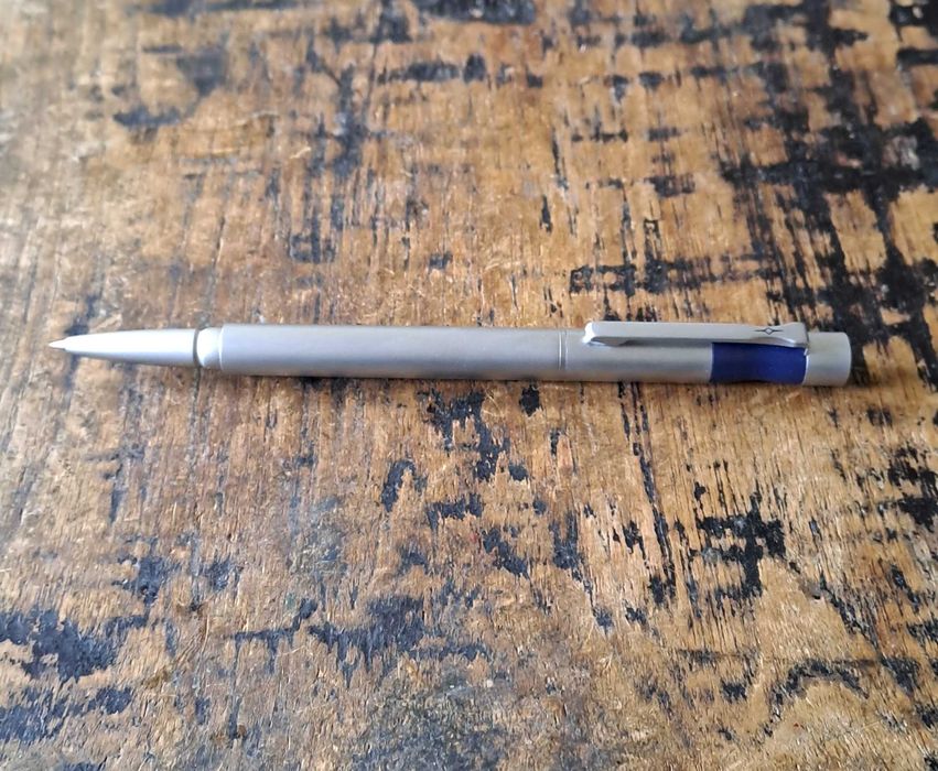 ролер Марксман Marksman rollerball pen метален, за писане с гумена част