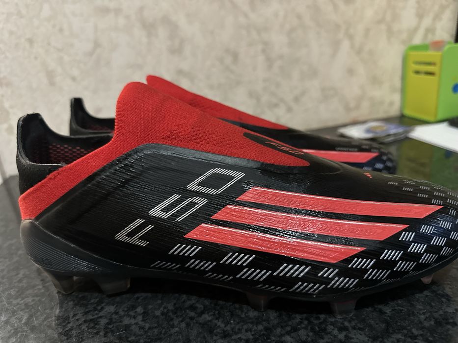 Butsi Adidas F50 race master modeli