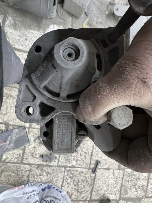 Стартер renault symbol  clio logan