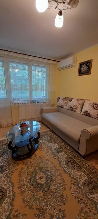 Vând apartament cu 2 camere — fotografia 1